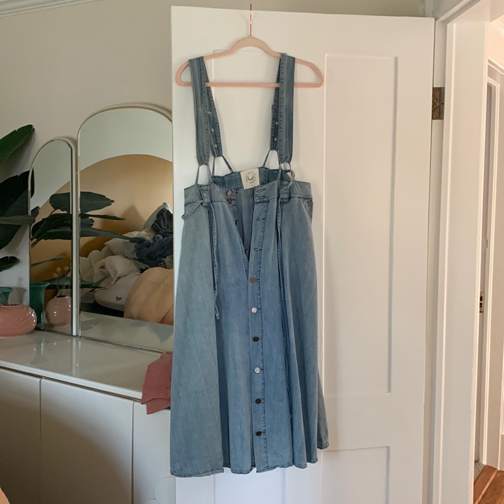 Jean skirt with overall straps